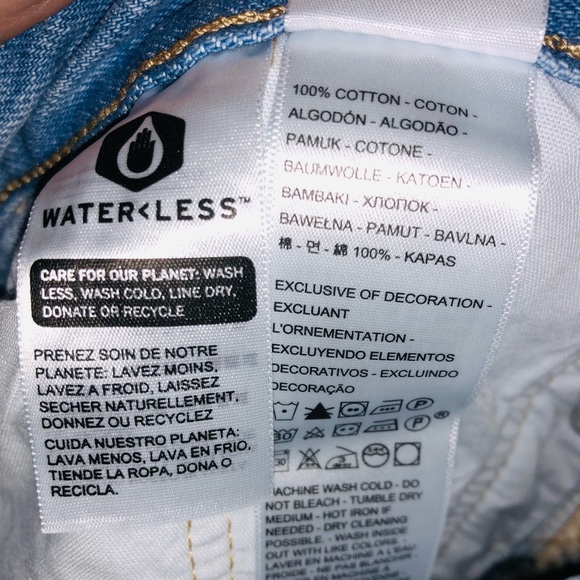 Levi’s 501 Original Cropped (26x28) - Picture 8 of 9